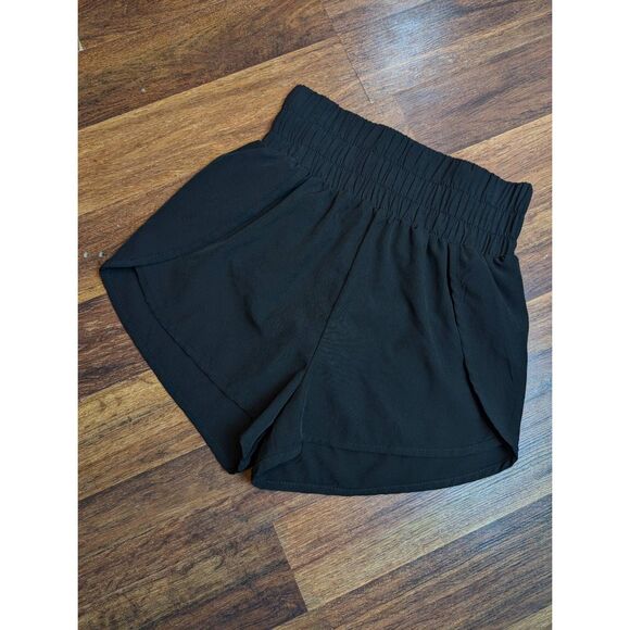 Ninexis High-Waisted lined athletic shorts medium - Picture 1 of 3